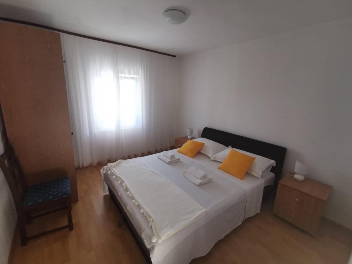 Apartment Ana Kastel Sucurac Ngoại thất bức ảnh