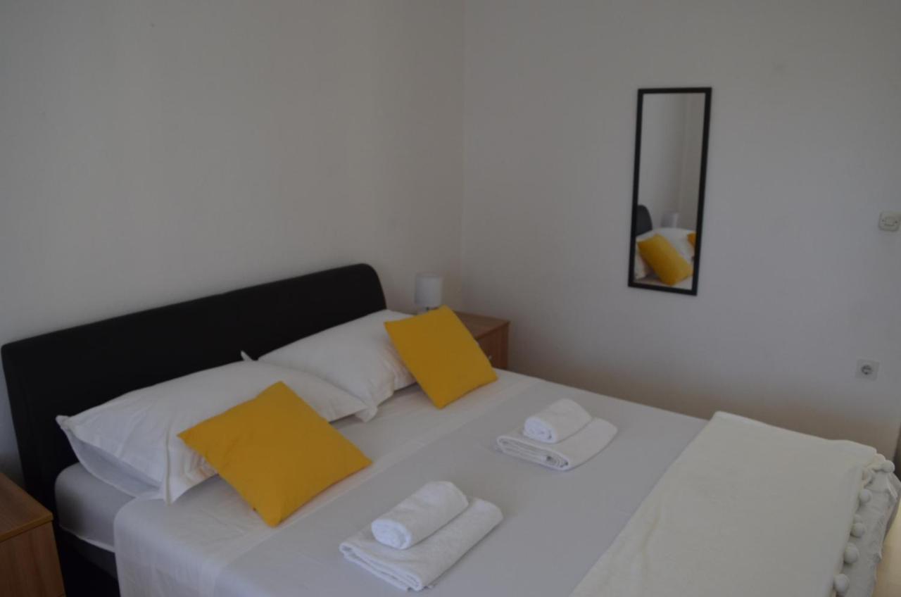 Apartment Ana Kastel Sucurac Ngoại thất bức ảnh